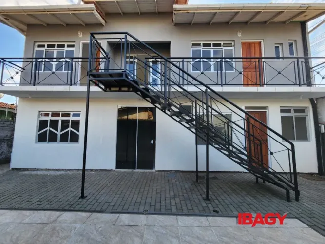 Excelente Apartamento 1 dormitório(s) em Jardim Eldorado - Palhoça