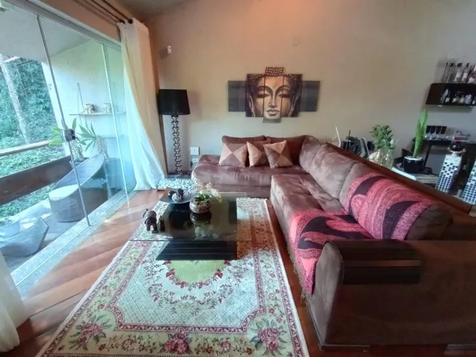 Sobrado de com 4 Suítes, Lazer Completo e Vista para a Serra no Tremembé