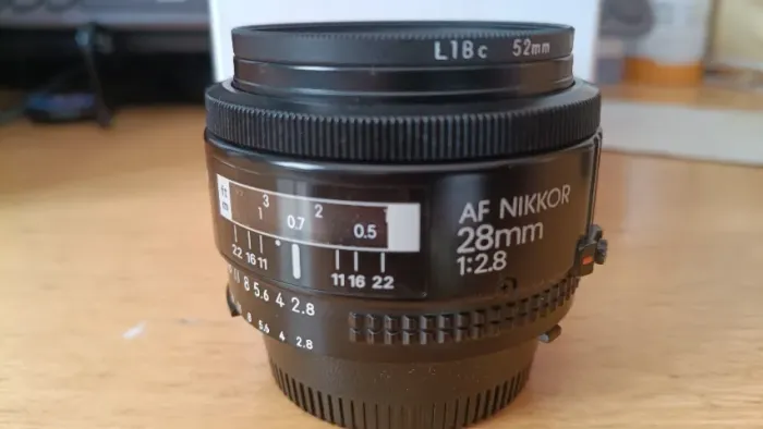 Lente Nikon AF Nikkor 28mm 1:2.8