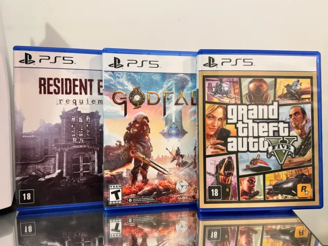 PS5 Fat com Leitor + 2 Controles + 3 Jogos | Excelente Estado | Caixa Original