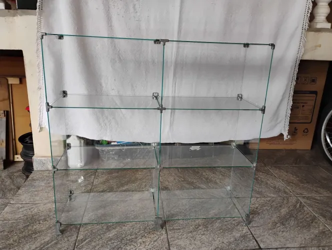 Vendo estante vidro pra loja