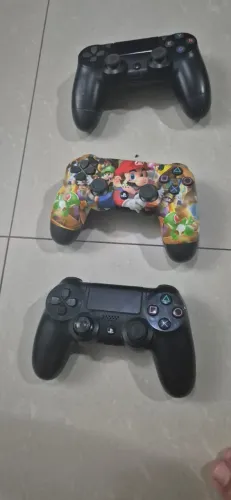 Controles de PS4 com defeito