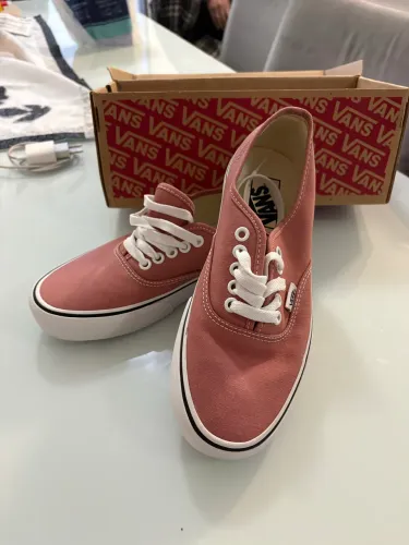 Vans Authentic n 37