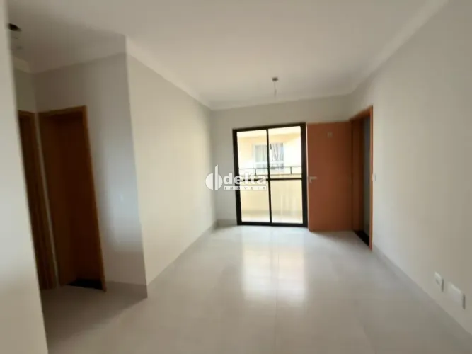 Apartamento com 2 quartos sendo 1 suíte disponível para venda no bairro Santa Mônica em Ub