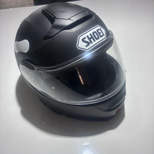 Capacete shoei neotec 2