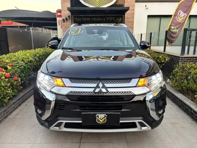 Mitsubishi Outlander HPE-S 2.2 Diesel 4X4 Aut. 2021