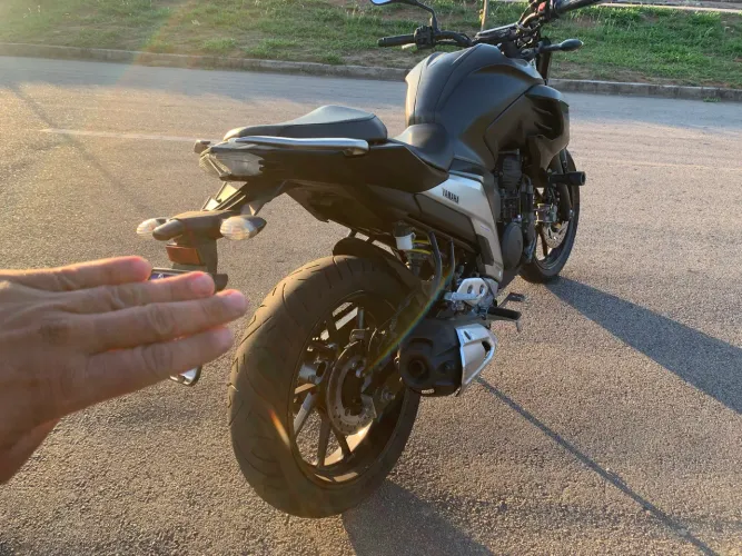 FZ25 flex abs