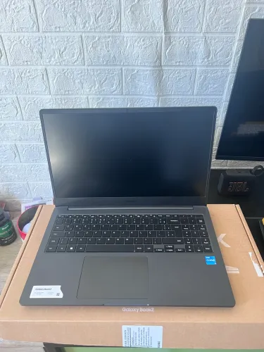 Notebook galaxy book 2 i3 1215u 12gb ram ssd 240gb