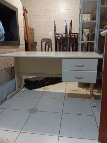 Vendo Mesa para escritório