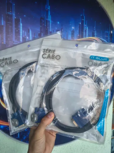 Cabo VGA 1m8 blindado 
