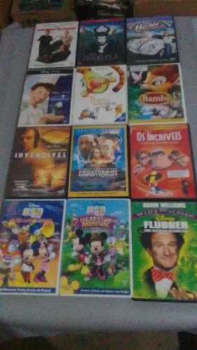 Dvds Disney 15 reais cada 