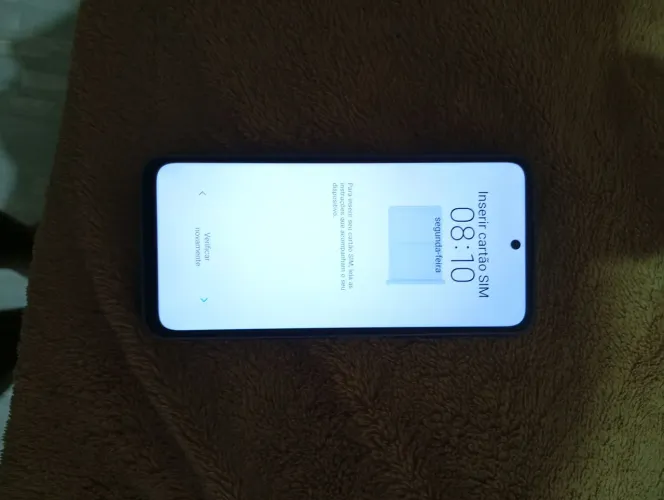 Vende se um celular pôco