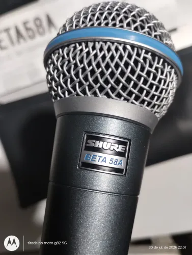 SHURE  BETA 58a dispensa comentários 