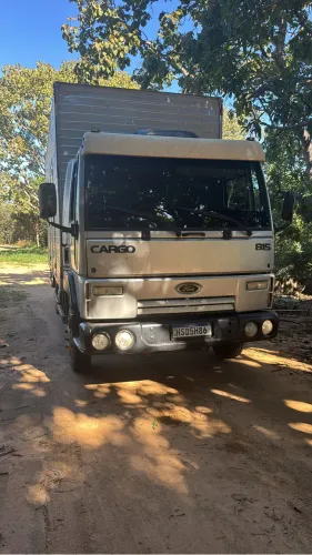 Caminhão Ford cargo 815