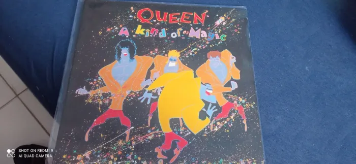 LP Queen a kind of Magic