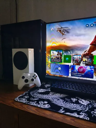 XBOX SÉRIES S ( TOTALMENTE CONSERVADO)