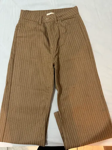 Calça listrada