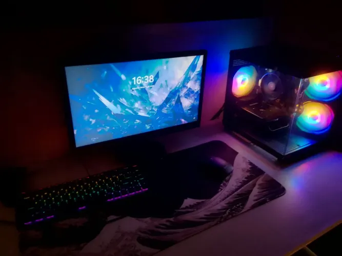 Monitor Philips em ótimo estado 