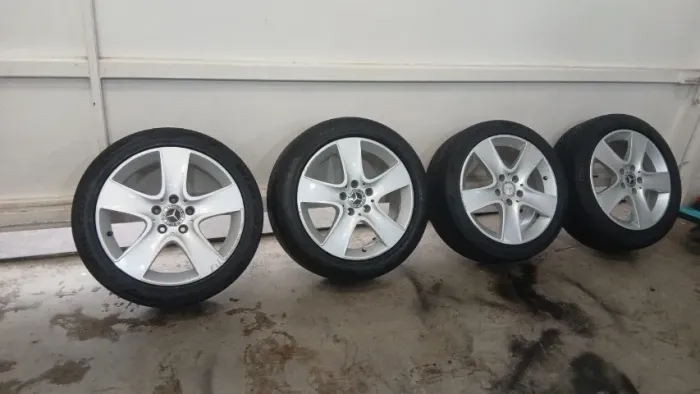 Rodas aro 17originais  Mercedes estudo troca
