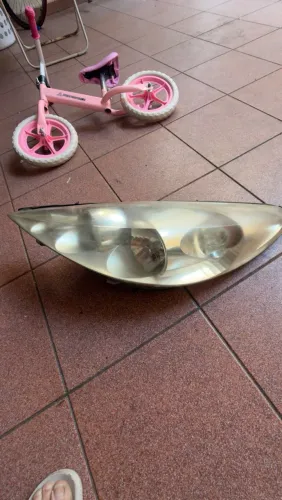 Farol 207 peugeot completo