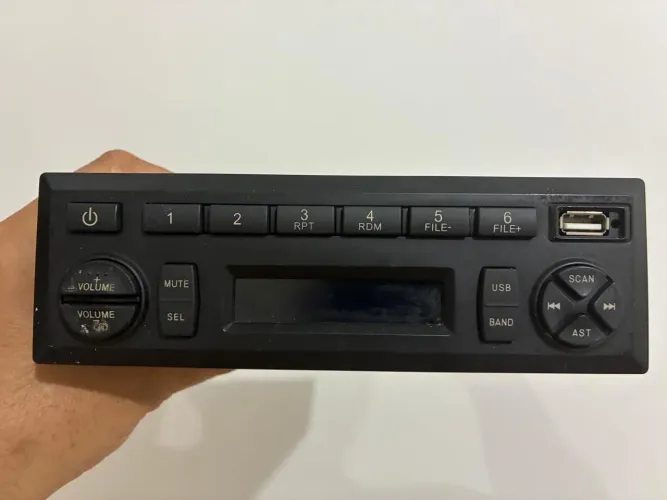 Rádio original Chery New QQ 2017