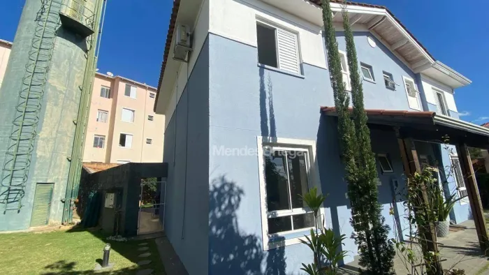 Casa com 3 dormitórios para alugar, 110 m² por R$ 4.420,00/mês - Vossoroca - Votorantim/SP