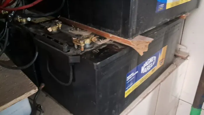 Bateria para caminhão 220 ampéres