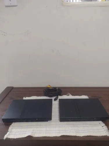 2 Consoles PS2 slim