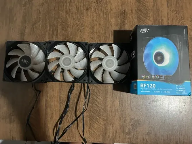Vendo 3 Fan Deepcool RF120 usada