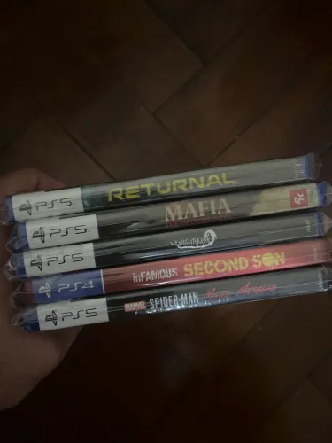 Jogos de PS5 e PS4