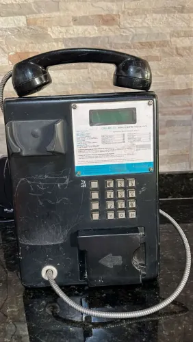 Aparelho telefone público TP