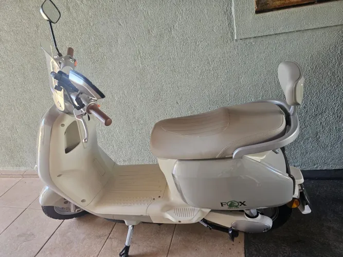 Scooter elétrica