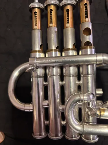 Trompete Piccolo YTR 6810s
