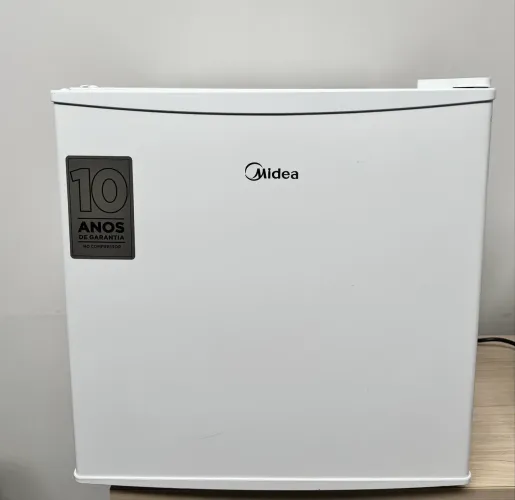 Oportunidade | Frigobar MIDEA de 45 Lt convencional branco 110v
