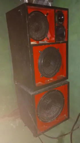 CAIXA DE SOM BARATO PRA VENDER LOGO 1.200 (aceito cartão )