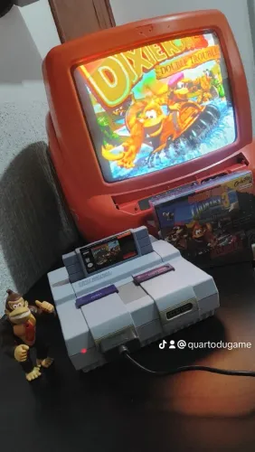 Vende-se TV do relâmpago mcqueen relíquia mas super Nintendo