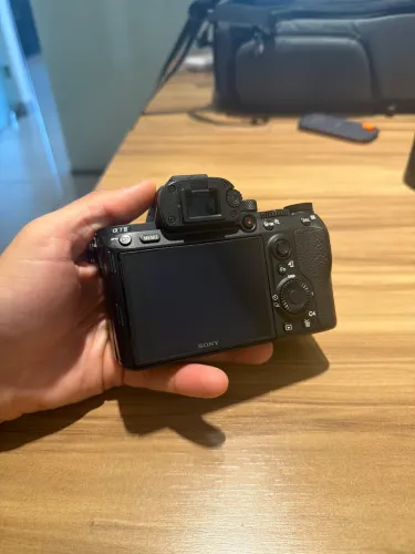 Câmera Sony A7III Com caixa