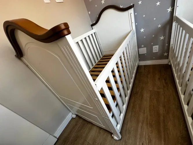 berço que vira cama para gêmeos