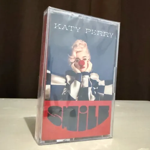 FITA CASSETTE - KATY PERRY SMILE LACRADA