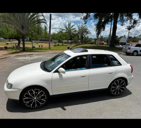 Audi A3 1.8 Turbo 5P Mec. 2000