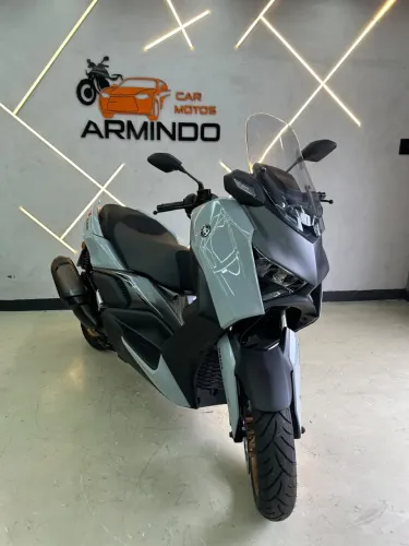 Yamaha XMAX 300 CONNECTED