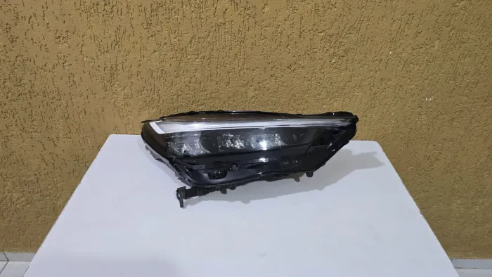 Farol direito Hrv / HR-V 2023/2024/2025/2026