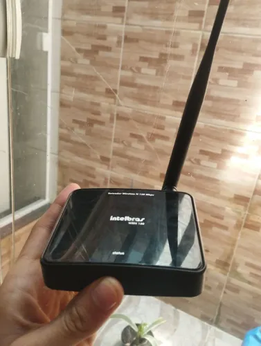 Roteador Wifi Intelbras WRN 150 Mbps cor preto