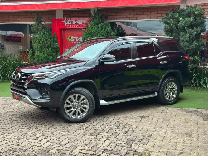 Toyota Hilux SW4 SRX 4X4 2.8 TDI 16V Dies. Aut. 2022