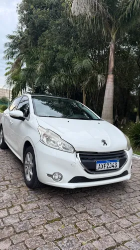Peugeot 208 Allure 1.5 Flex 8V 5P 2014