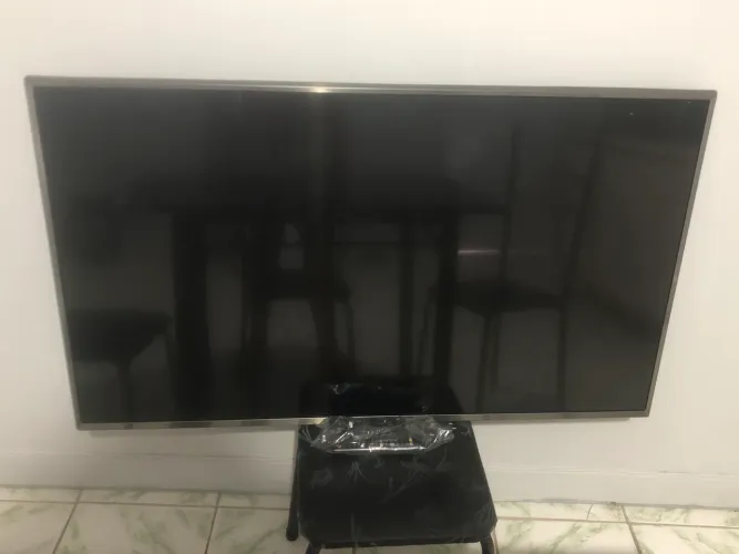 TV LG 49 PRECISA TROCAR A TELA