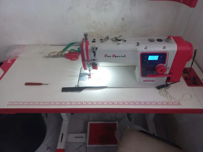Maquina de costura reta san special