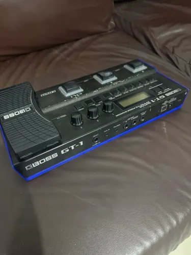 Pedaleira boss GT1