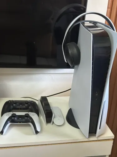 PLAYSTATION 5