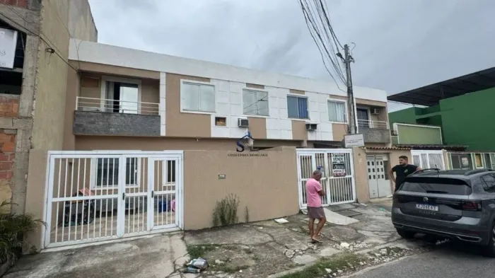 Casa em condomínio fechado com 3 quartos à venda